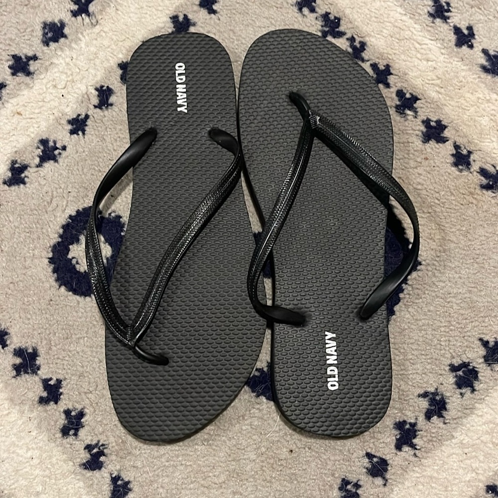 Old Navy Flip Flops